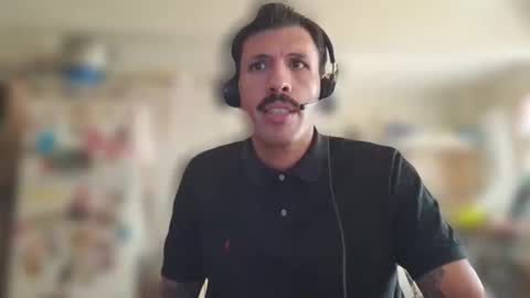 Snapshot of ezlajfer chatting on March 23, 3:05 pm venusah online show from March 23, 3:05 pm