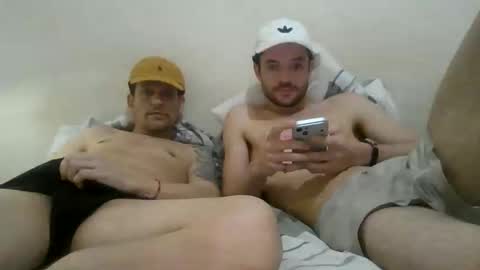 Snapshot of ezzcunha chatting on June 1, 6:48 am ezzcunha online show from June 1, 6:48 am