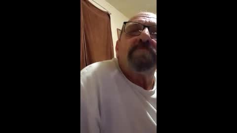 Snapshot of f4559490 chatting on December 22, 8:11 am Always online show from December 22, 8:11 am