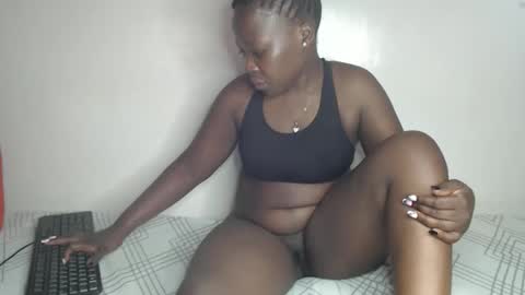 Snapshot of fabbie01 chatting on May 6, 8:58 pm Miss Fabby online show from May 6, 8:58 pm