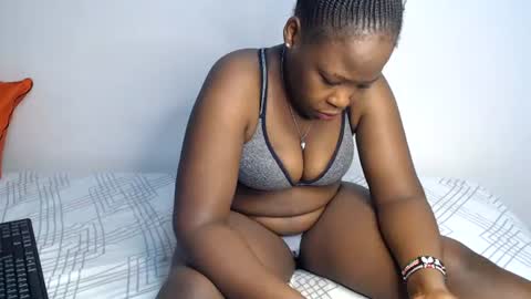 Snapshot of fabbie01 chatting on July 16, 5:41 pm Miss Fabby online show from July 16, 5:41 pm