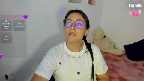 Snapshot of faberdubois1 chatting on June 27, 2:27 am camila online show from June 27, 2:27 am
