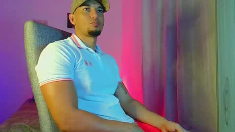 Snapshot of fabi_calde chatting on May 13, 1:25 am fabi online show from May 13, 1:25 am