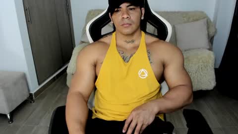 Snapshot of fabian_arango chatting on June 20, 9:12 am Fabian arango online show from June 20, 9:12 am
