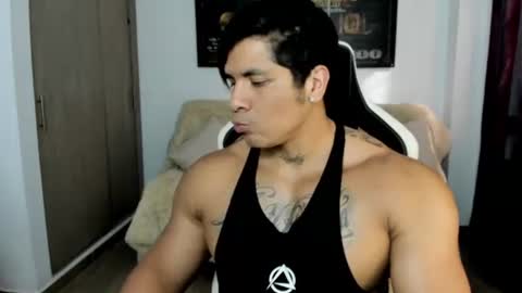Snapshot of fabian_arango chatting on July 8, 8:35 pm Fabian arango online show from July 8, 8:35 pm