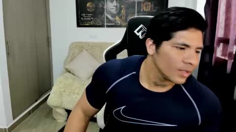 Snapshot of fabian_arango chatting on July 9, 6:34 pm Fabian arango online show from July 9, 6:34 pm