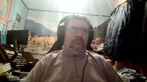 Snapshot of fabius2673 chatting on December 16, 9:58 am Fabius online show from December 16, 9:58 am