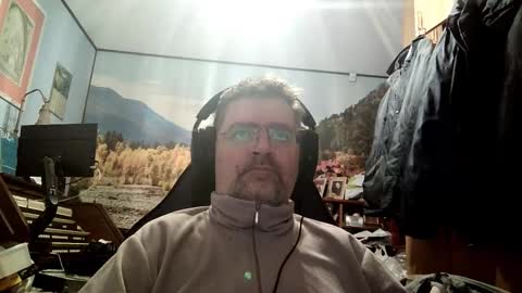 Snapshot of fabius2673 chatting on December 17, 9:26 am Fabius online show from December 17, 9:26 am