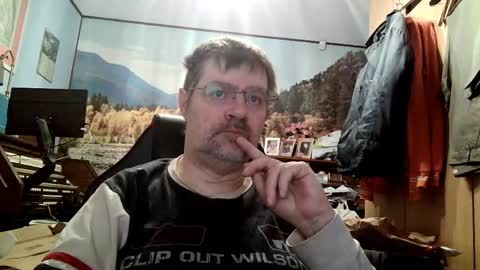 Snapshot of fabius2673 chatting on April 27, 4:43 am Fabius online show from April 27, 4:43 am
