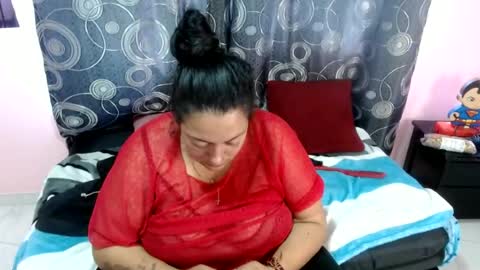 Snapshot of fabritziapiel chatting on June 23, 2:26 pm fabritziapiel online show from June 23, 2:26 pm