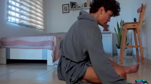 Snapshot of fabrizio_amery chatting on March 15, 2:01 pm - A N D E R online show from March 15, 2:01 pm