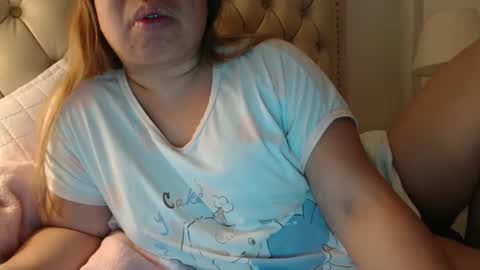 facecum01 online show from April 14, 6:30 am