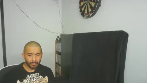 Snapshot of faded805 chatting on May 30, 2:14 pm Mark online show from May 30, 2:14 pm