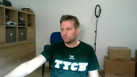 Snapshot of faer_087 chatting on April 30, 10:54 am faer_087 online show from April 30, 10:54 am