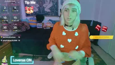 Snapshot of faethedevil chatting on December 16, 3:44 am faethedevil online show from December 16, 3:44 am