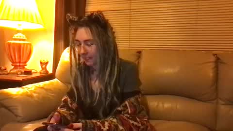 Snapshot of faexoxoxo chatting on February 20, 8:39 am Fae online show from February 20, 8:39 am