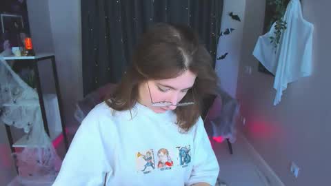 Snapshot of fairy_tara chatting on October 23, 5:40 am Tara online show from October 23, 5:40 am