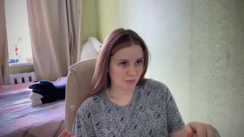 Snapshot of fairyilona chatting on February 7, 7:07 am Ilona online show from February 7, 7:07 am