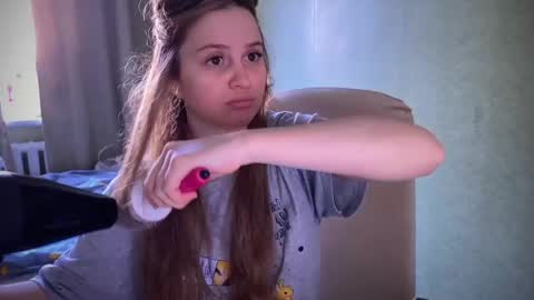 Snapshot of fairyilona chatting on February 21, 8:40 am Ilona online show from February 21, 8:40 am