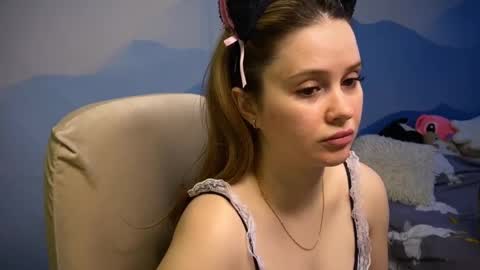 Snapshot of fairyilona chatting on December 14, 8:09 am Ilona online show from December 14, 8:09 am