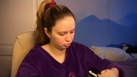 Ilona online show from February 2, 8:24 am