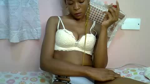 Snapshot of faizah_ chatting on March 28, 12:27 pm faizah_ online show from March 28, 12:27 pm