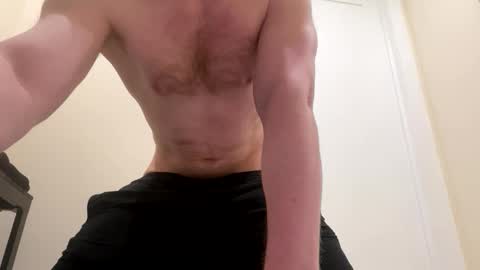Snapshot of faizerback chatting on May 8, 10:31 am so horny make me cum online show from May 8, 10:31 am