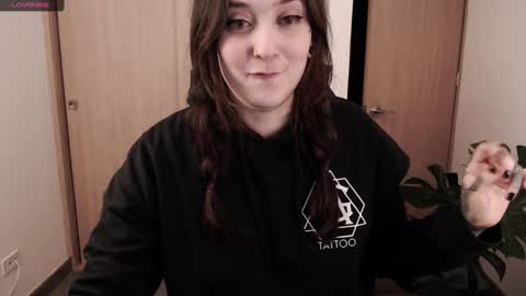 Snapshot of fallenag__ chatting on December 10, 6:11 am OF fallenag 1 online show from December 10, 6:11 am