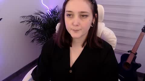 Snapshot of fallenag__ chatting on November 20, 2:12 am OF fallenag 1 online show from November 20, 2:12 am