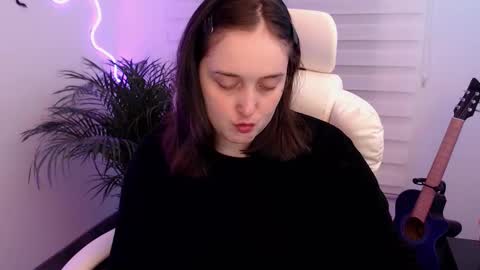 Snapshot of fallenag__ chatting on December 5, 9:29 am OF fallenag 1 online show from December 5, 9:29 am