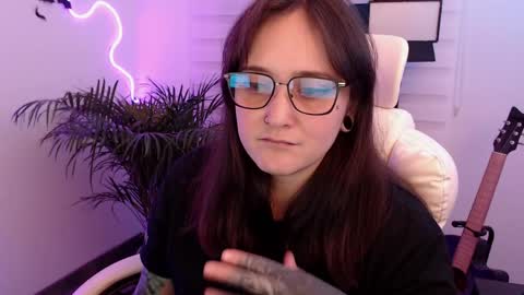 Snapshot of fallenag__ chatting on May 21, 1:45 am OF fallenag 1 online show from May 21, 1:45 am