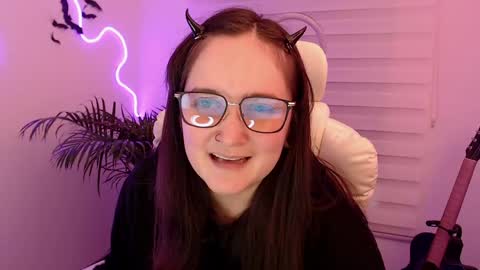 Snapshot of fallenag__ chatting on June 5, 9:20 pm OF fallenag 1 online show from June 5, 9:20 pm