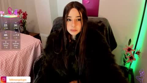 Snapshot of fallenangel_g chatting on December 15, 12:26 am Fallen Angel online show from December 15, 12:26 am