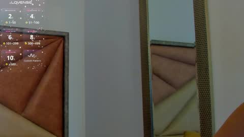 Snapshot of faloonroussel chatting on May 20, 6:36 pm Faloon online show from May 20, 6:36 pm