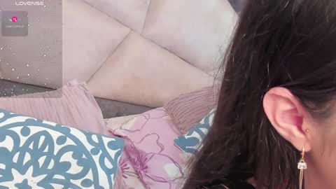 Snapshot of faloonroussel chatting on May 25, 6:14 pm Faloon online show from May 25, 6:14 pm