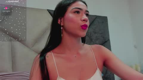 Snapshot of faloonroussel chatting on May 29, 6:50 pm Faloon online show from May 29, 6:50 pm