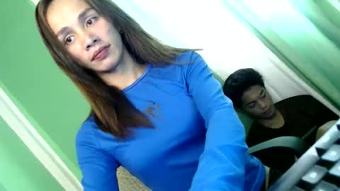 Snapshot of familystroke_twinny8 chatting on May 30, 4:42 am Alexandra x Alexandro online show from May 30, 4:42 am