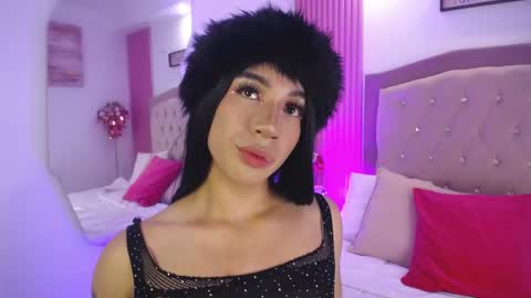 Snapshot of fancy_vixen chatting on May 18, 5:57 am FANCY online show from May 18, 5:57 am