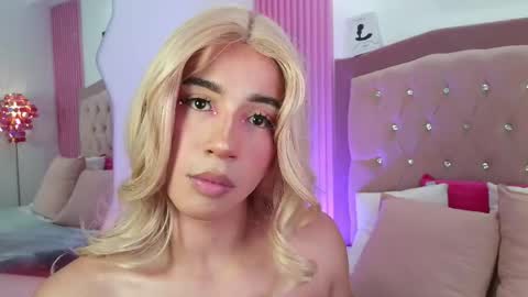Snapshot of fancy_vixen chatting on May 23, 4:39 am FANCY online show from May 23, 4:39 am