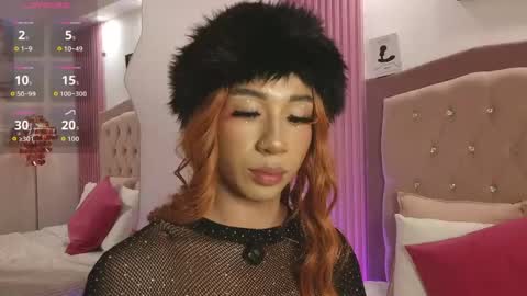 Snapshot of fancy_vixen chatting on June 1, 5:53 am FANCY online show from June 1, 5:53 am