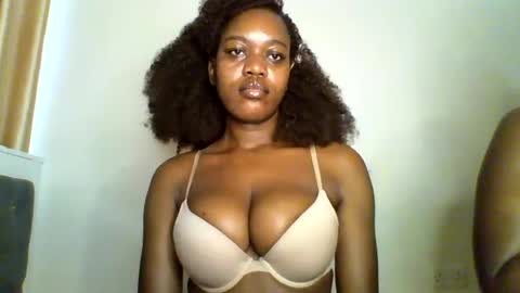 Snapshot of fancyfingers_ chatting on July 21, 4:48 am fancyfingers1 online show from July 21, 4:48 am