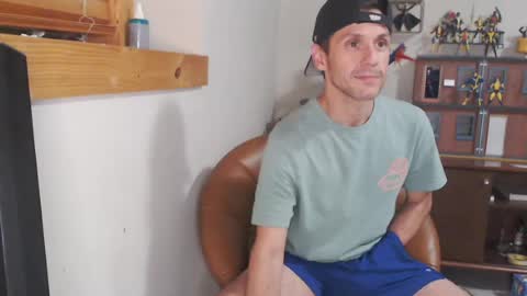 Snapshot of fanfriction chatting on July 5, 2:18 am Fan Friction online show from July 5, 2:18 am