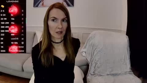 Snapshot of fanny_posy chatting on October 16, 10:44 pm Fanny online show from October 16, 10:44 pm