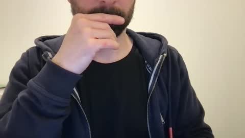 Snapshot of fantacyland chatting on December 3, 4:06 pm Alex online show from December 3, 4:06 pm