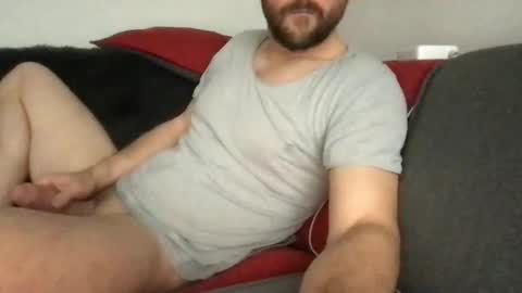 Snapshot of fantacyland chatting on November 11, 1:33 pm Alex online show from November 11, 1:33 pm