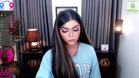 Snapshot of fantacyoflove chatting on December 24, 9:50 am YASI online show from December 24, 9:50 am