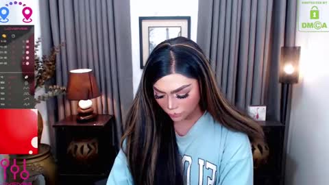 Snapshot of fantacyoflove chatting on December 26, 3:59 am YASI online show from December 26, 3:59 am