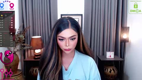 Snapshot of fantacyoflove chatting on January 27, 11:22 pm YASI online show from January 27, 11:22 pm