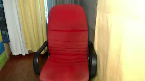 Snapshot of fantastic_allena07 chatting on May 15, 5:36 am Allena online show from May 15, 5:36 am