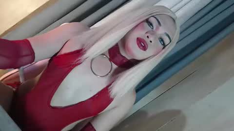 DANIELLA - DONT FORGET TO GIVE ME A THUMBSU UP online show from January 15, 12:59 am